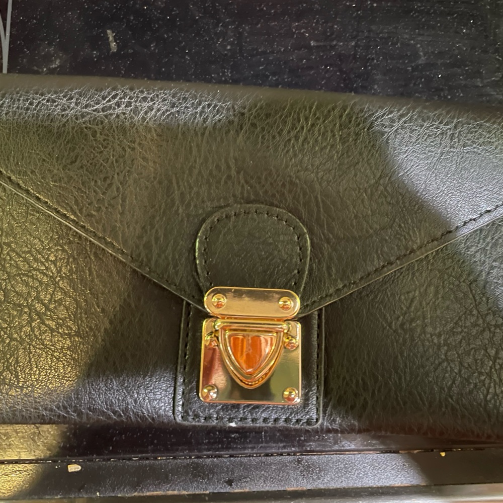 NWT front latch clutch.